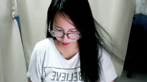 miss_honeyxxx online show from 16, 6, 2026
