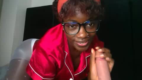 Snapshot of miss_jamilla255 chatting on 18, 4, 2026 SensuElle WHAT I DONT SHOW HERE... YOULL ONLY SEE IN PRIVATE online show from 18, 4, 2026