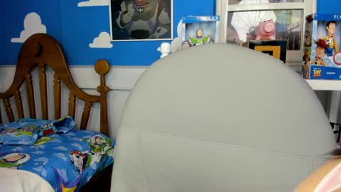 Keisi online show from 4, 1, 2025