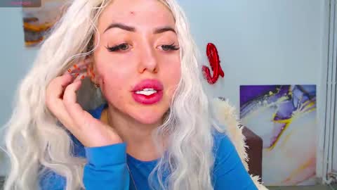 Snapshot of miss_kiten chatting on 11, 3, 2025 miss_kiten online show from 11, 3, 2025