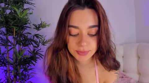 Snapshot of miss_lanaa chatting on 19, 9, 2025 Alana online show from 19, 9, 2025