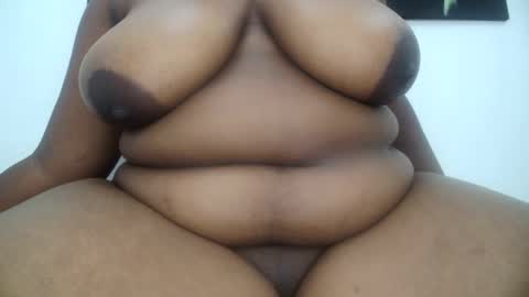 Snapshot of miss_m205 chatting on 7, 1, 2025 miss_m205 online show from 7, 1, 2025