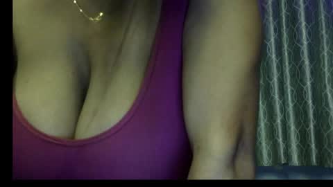 Snapshot of miss_mahi69 chatting on 7, 4, 2026 Mahi online show from 7, 4, 2026