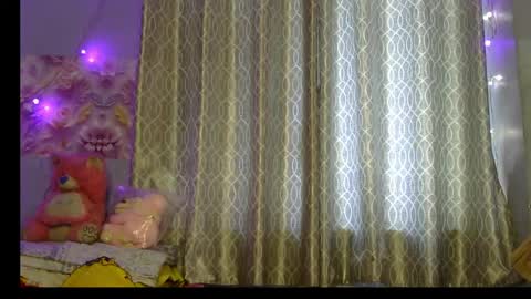 Snapshot of miss_mahi69 chatting on 24, 4, 2026 Mahi online show from 24, 4, 2026