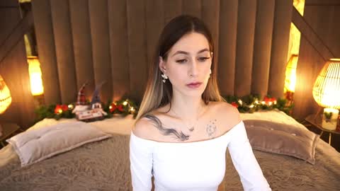 Snapshot of miss_martini chatting on 28, 12, 2024 online show from 28, 12, 2024