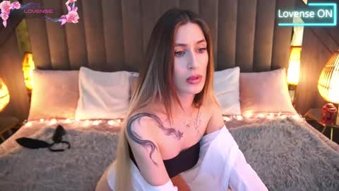 Snapshot of miss_martini chatting on 22, 2, 2025 online show from 22, 2, 2025