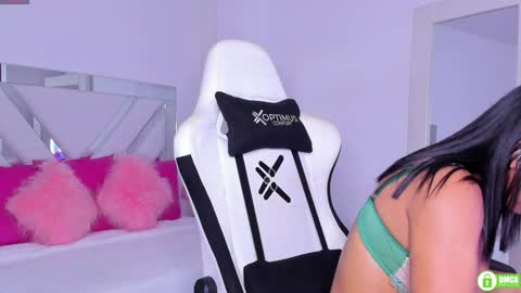 Snapshot of miss_megan__ chatting on 23, 12, 2024 online show from 23, 12, 2024