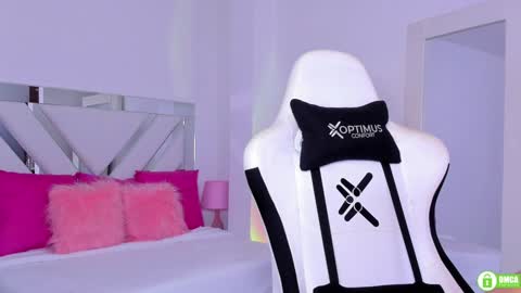 Snapshot of miss_megan__ chatting on 12, 1, 2025 online show from 12, 1, 2025