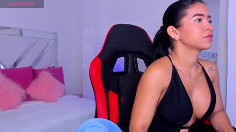 Snapshot of miss_megan__ chatting on 11, 2, 2025 online show from 11, 2, 2025