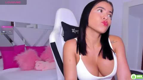 Snapshot of miss_megan__ chatting on 18, 2, 2025 online show from 18, 2, 2025