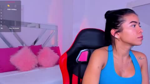 Snapshot of miss_megan__ chatting on 19, 2, 2025 online show from 19, 2, 2025