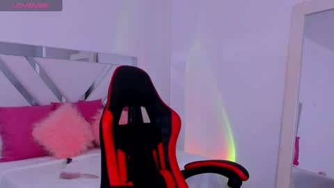 Snapshot of miss_megan__ chatting on 20, 2, 2025 online show from 20, 2, 2025