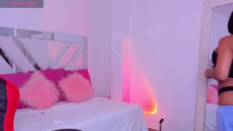 Snapshot of miss_megan__ chatting on 5, 3, 2025 online show from 5, 3, 2025