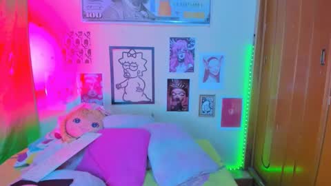 Snapshot of miss_meggaann chatting on 9, 4, 2026 MEGG online show from 9, 4, 2026
