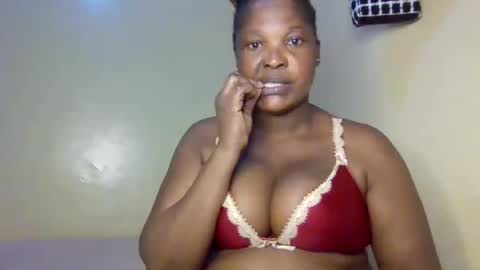 Snapshot of miss_milly1 chatting on 12, 7, 2026 MILLY online show from 12, 7, 2026
