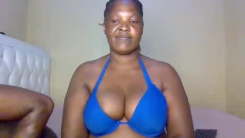Snapshot of miss_milly1 chatting on 28, 7, 2026 MILLY online show from 28, 7, 2026