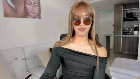 Goddess Myers  thumb up is important for me kisses  online show from 24, 10, 2025