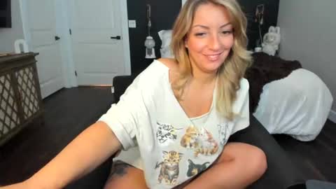 Miss nina online show from 30, 7, 2026