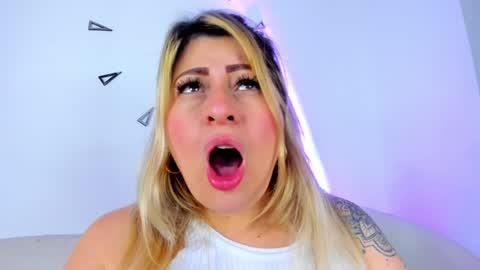  Miss Pawi online show from 14, 12, 2024