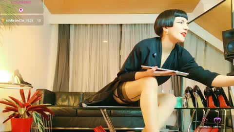 Snapshot of miss_satori_rose chatting on 10, 10, 2025 Satori Rose online show from 10, 10, 2025