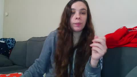 Snapshot of miss_sunshine01 chatting on 24, 4, 2026 Bella online show from 24, 4, 2026