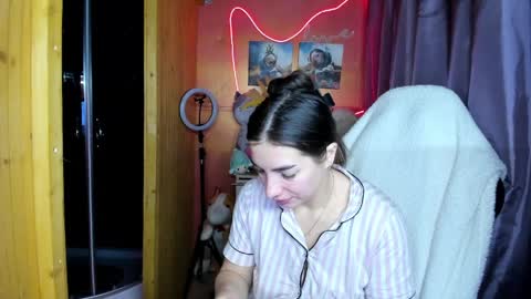 Snapshot of miss_tasy chatting on 22, 3, 2026 Melanie January 15th is my birthday there will be an interesting show online show from 22, 3, 2026