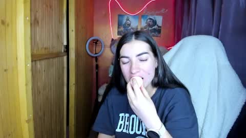 Snapshot of miss_tasy chatting on 13, 4, 2026 Melanie January 15th is my birthday there will be an interesting show online show from 13, 4, 2026