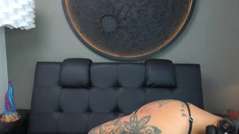 Vaiolette online show from 9, 10, 2025