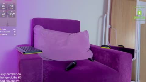 Snapshot of miss_vero chatting on 3, 3, 2025 Just Vero online show from 3, 3, 2025