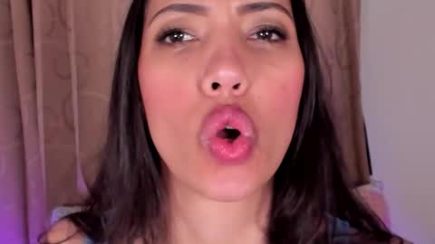 Miss Veronica online show from 5, 2, 2026