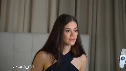 Miss Victoria online show from 25, 2, 2025