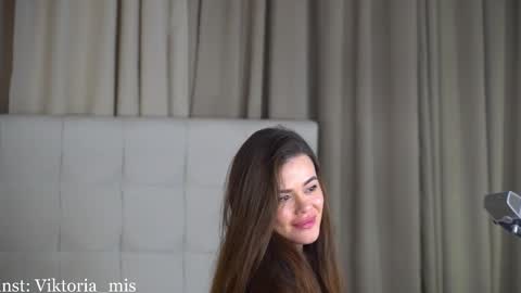 Miss Victoria online show from 5, 12, 2025