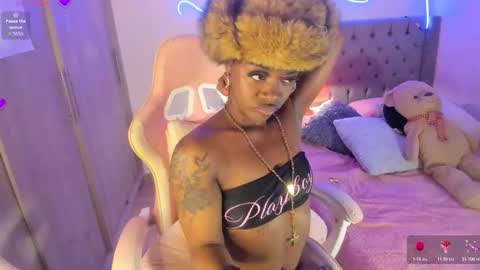 Snapshot of miss_west chatting on 16, 12, 2025 Tay Tay Independent Model online show from 16, 12, 2025