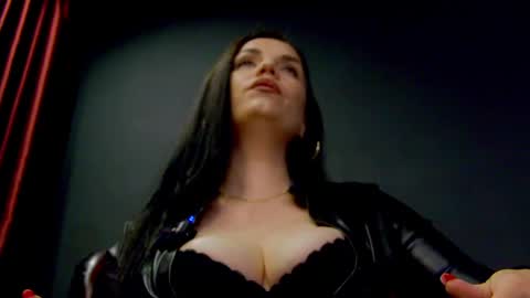 Snapshot of missalicereign chatting on 8, 6, 2026 AliceReign online show from 8, 6, 2026