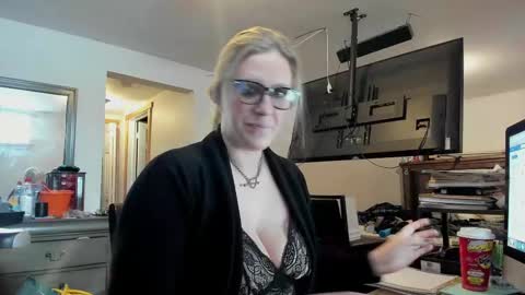 Snapshot of missandsircum chatting on 1, 3, 2025 missandsircum online show from 1, 3, 2025