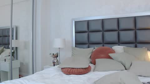 Snapshot of missangelinnaa chatting on 7, 12, 2024        n g e l i n a        online show from 7, 12, 2024