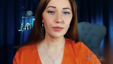 Snapshot of missbeverlymills chatting on 5, 4, 2026 The divine Beverly online show from 5, 4, 2026