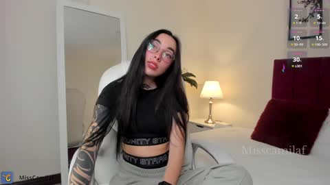 Camila Flores online show from 29, 1, 2025