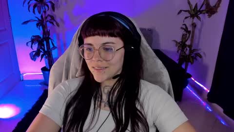 Snapshot of misscharlottte_18 chatting on 27, 2, 2025 Missy Charlottte. Hey remember to give me a thumbs up ty online show from 27, 2, 2025