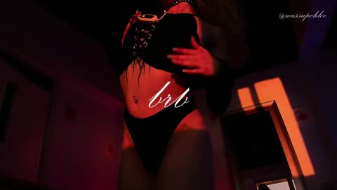 Chloe freelance model Please your thumbs up are important  online show from 8, 1, 2025