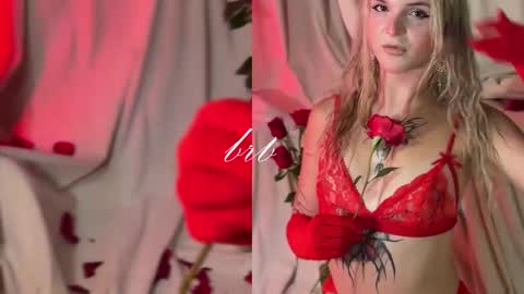 Chloe freelance model Please your thumbs up are important  online show from 21, 2, 2025