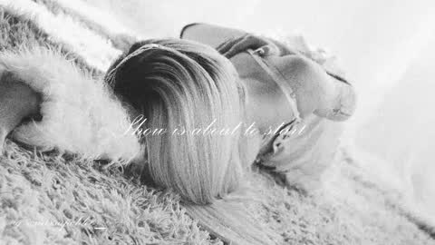 Chloe freelance model Please your thumbs up are important  online show from 16, 9, 2025