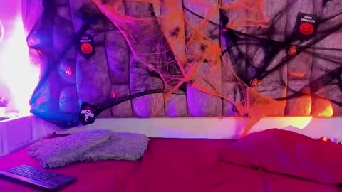 dahlia online show from 24, 10, 2025