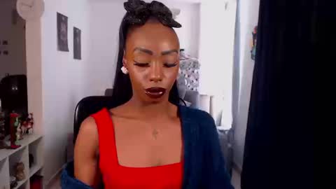 Snapshot of missemilie1 chatting on 25, 3, 2026 Emilie Diaz online show from 25, 3, 2026