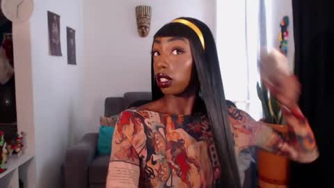 Snapshot of missemilie1 chatting on 10, 4, 2026 Emilie Diaz online show from 10, 4, 2026