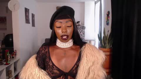 Snapshot of missemilie1 chatting on 15, 4, 2026 Emilie Diaz online show from 15, 4, 2026