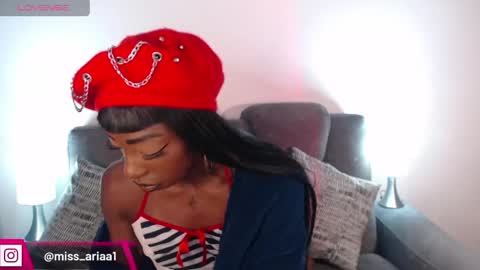 Emilie Diaz online show from 5, 6, 2026