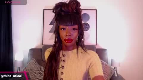 Emilie Diaz online show from 16, 6, 2026