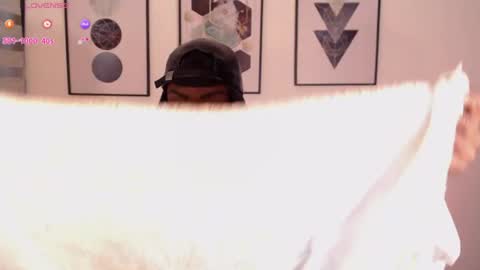 Snapshot of missemilie1 chatting on 29, 7, 2026 Emilie Diaz online show from 29, 7, 2026