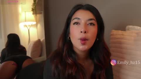 Snapshot of missemily_11 chatting on 14, 5, 2026 Yuliana online show from 14, 5, 2026